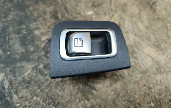 Mercedes-Benz GLC X253 C253 Electric window control switch A2059051513 173359051