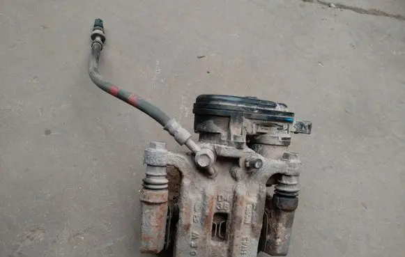 KIA Optima Rear brake caliper