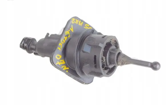 Ford Focus Clutch master cylinder 3M517A543AE