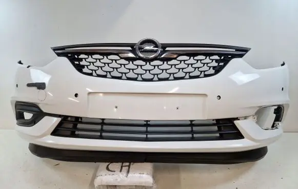 Opel Zafira C Front bumper 39079790