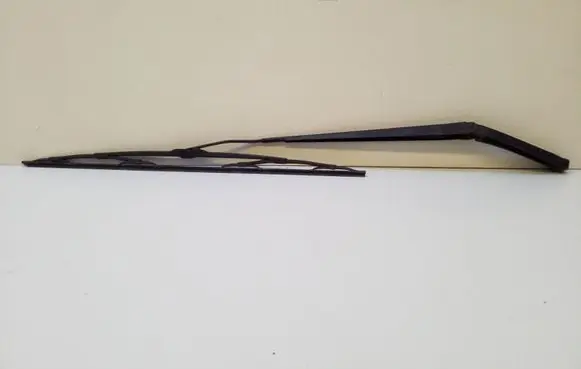 Chrysler Grand Voyager V Front wiper blade arm 05113064AA