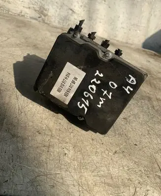 Audi A4 S4 B7 8E 8H ABS Pump 8e0910517h