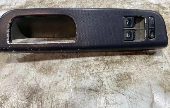 Volkswagen Golf IV Electric window control switch F005S00004 1J3959857 084130811