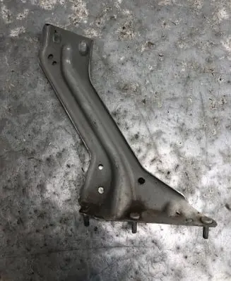 Audi Q5 SQ5 Fender mounting bracket 8R0821136-BILI 8R0821136