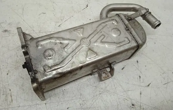 Seat Ibiza IV (6J,6P) EGR valve cooler 03P131512