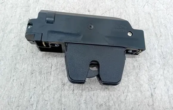 Peugeot 607 Tailgate lock latch 9627816980