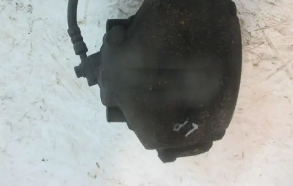Skoda Roomster (5J) Front brake caliper