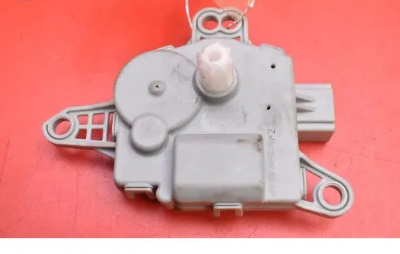 KIA Sportage Air flap motor/actuator EA1F1DN8AB02