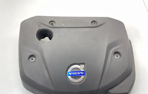 Volvo V60 Engine cover (trim)