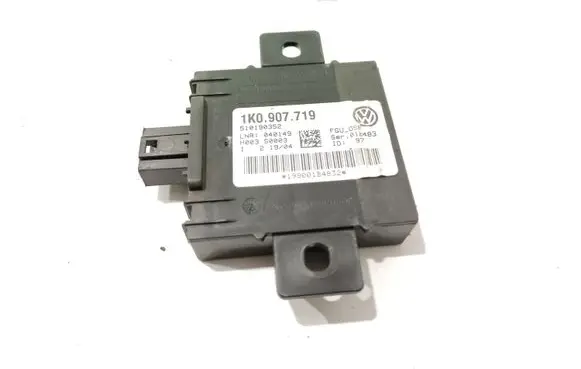 Volkswagen Golf V Alarm control unit/module 1K0907719