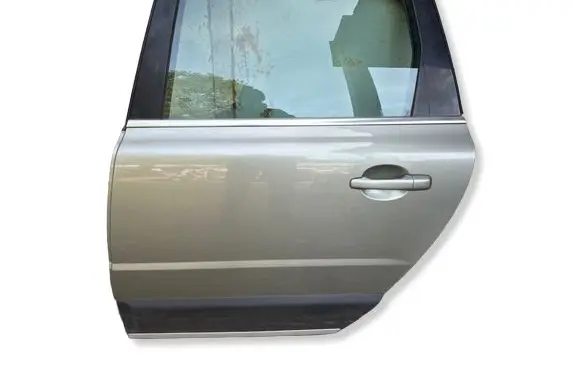 Volvo XC70 Rear door 983041102