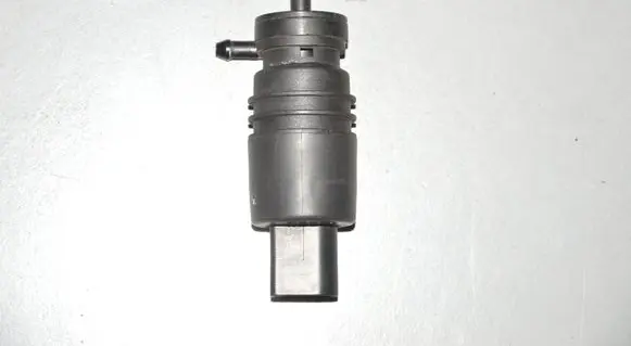 BMW X5 E53 Windscreen/windshield washer pump