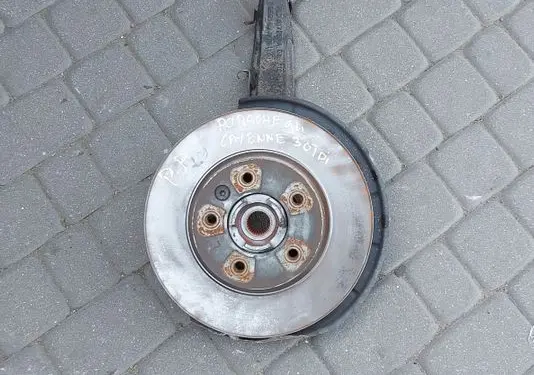 Porsche Cayenne (9PA) Front wheel hub