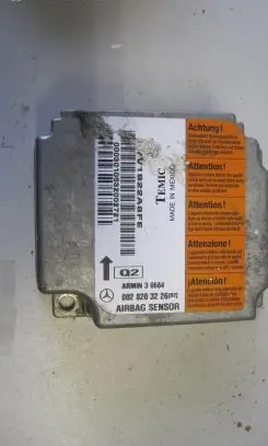 Mercedes-Benz E W210 Airbag control unit/module 0028203226