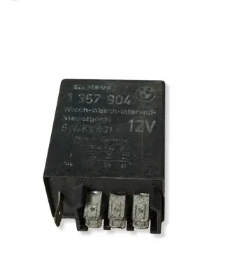BMW 3 E21 Window wiper relay 1357904