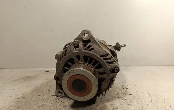 Nissan Navara D40 Generator/alternator 23100EB310