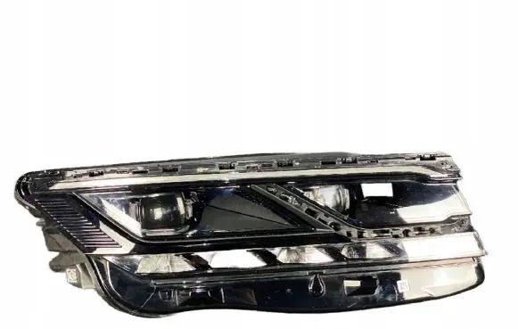 Volkswagen Touareg III Headlight/headlamp 761941082A