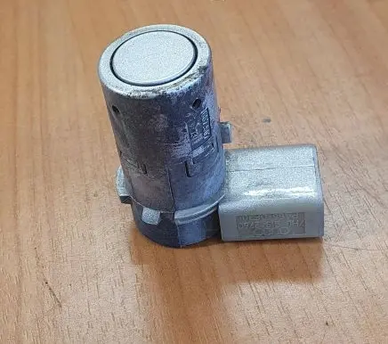 Audi A6 S6 C6 4F Parking PDC sensor 68750713