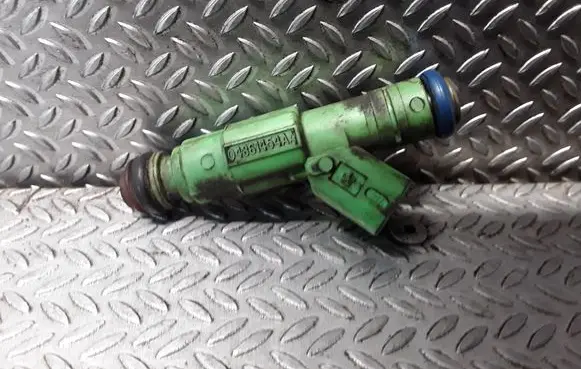 Chrysler Town & Country IV Fuel injector 04861454AA