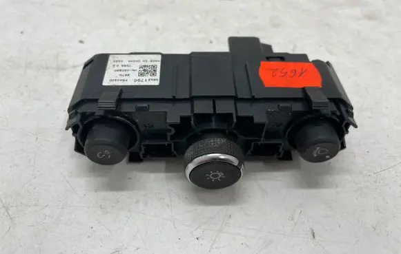 Opel Mokka X Light switch 39121796