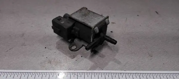 Audi A6 S6 C5 4B Turbo solenoid valve 025905283H 72161000 98T019