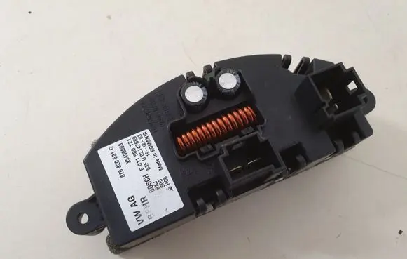 Porsche Macan (95B) Heater blower motor/fan resistor 8T0820521G