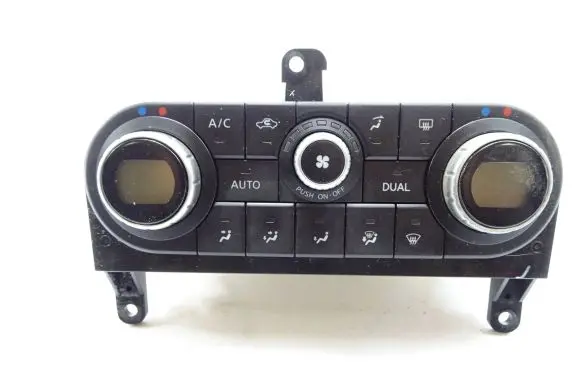 Nissan Qashqai Climate control unit 27500BR45B C0618