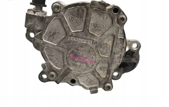 Volkswagen Scirocco Vacuum pump 03L145100F