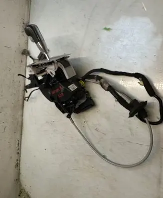 Opel Zafira B Gear selector/shifter in gearbox 13142067