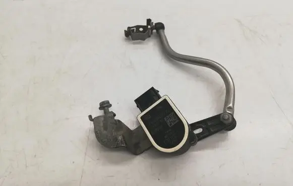BMW 5 GT F07 Air suspension front height level sensor 678407204