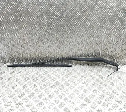 Toyota GR 86 Windshield/front glass wiper blade SU00309354