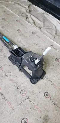 Renault Fluence Gear shifter/selector 8200779125G 9612305K 184935