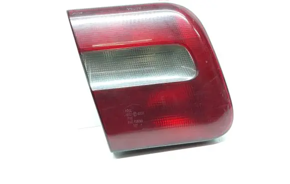 Volvo S70 V70 V70 XC Tailgate rear/tail lights 9151633 9151635
