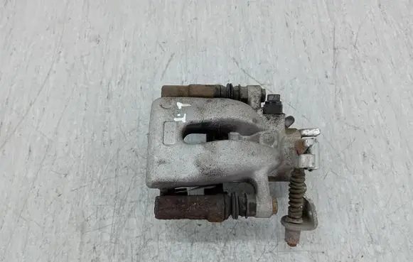 Opel Zafira B Rear brake caliper