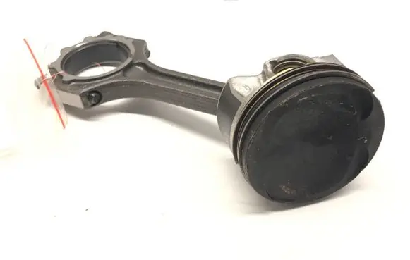 Hyundai Kona I Piston with connecting rod G3LE