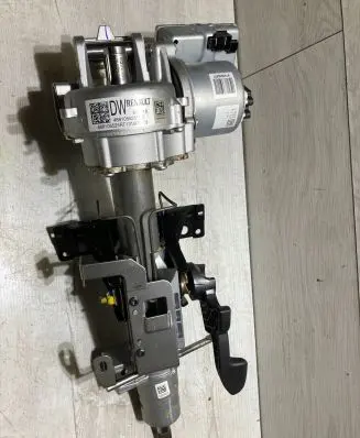 Steering wheel axle set