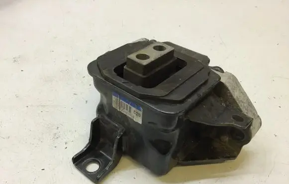 KIA Sportage Engine mount bracket 21830D9200 9F1953