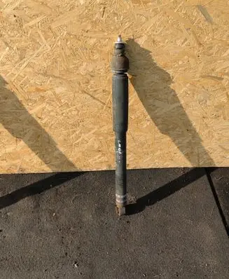 Nissan Leaf I (ZE0) Rear shock absorber/damper 