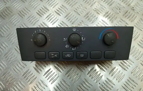Volvo S40, V40 Climate control unit 612700 C1334 0142697G01