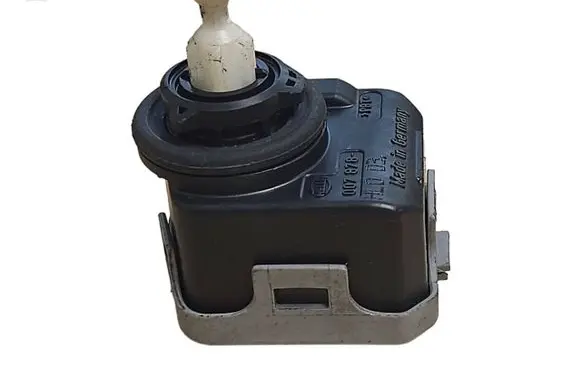 Audi A6 S6 C5 4B Headlight level adjustment motor 6Y0941295