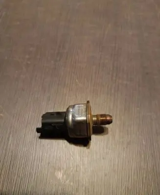 Fuel pressure sensor