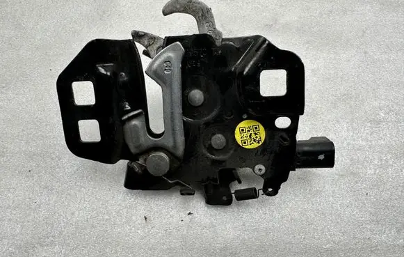 Ford Mustang VI Engine bonnet/hood lock/catch KR3A16700AE KR3A16700