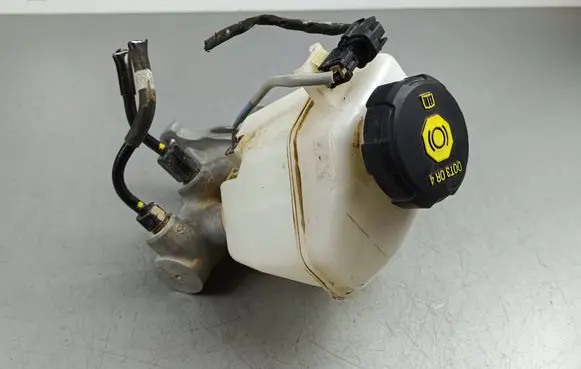 KIA Stinger Master brake cylinder