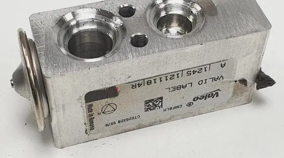 Dacia Duster II Air conditioning (A/C) expansion valve 
