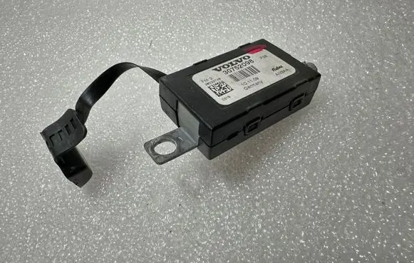 Volvo XC90 Aerial antenna amplifier 30752098 28022748