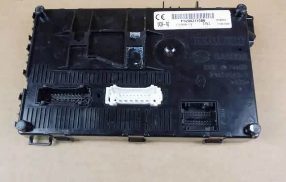 Renault Clio II BSM Control unit P8200311989