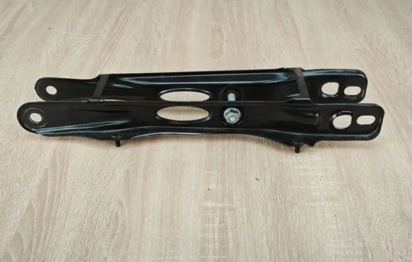 BMW 8 G16 Rear upper control arm/wishbone 6875104