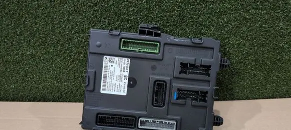 Renault Koleos II BSM Control unit 284B17905R A3C0324640002 4814111903081559