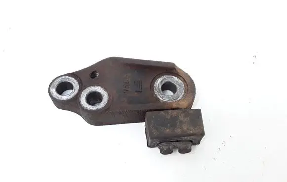 Toyota Corolla Verso AR10 Engine mount bracket