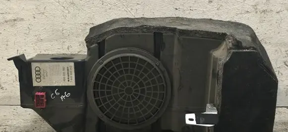 Audi A6 S6 C4 4A Subwoofer speaker